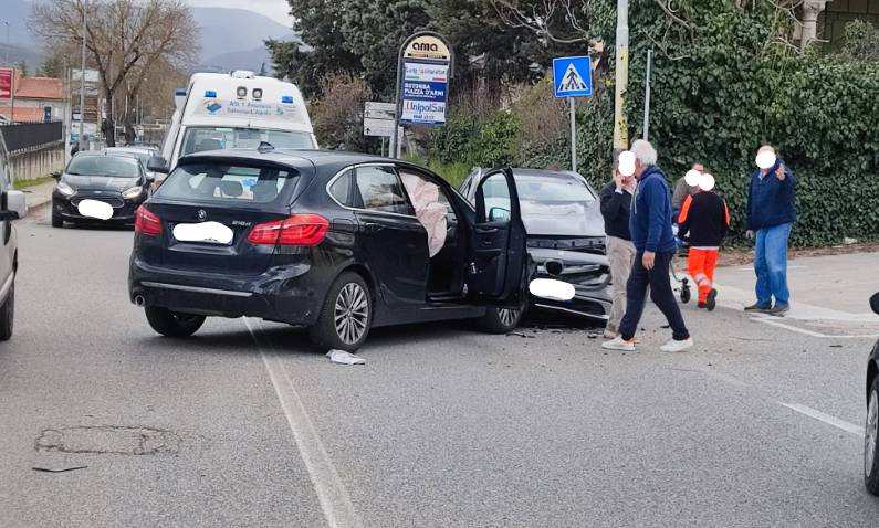 L’AQUILA: INCIDENTE SULLA STATALE 17, UN FERITO