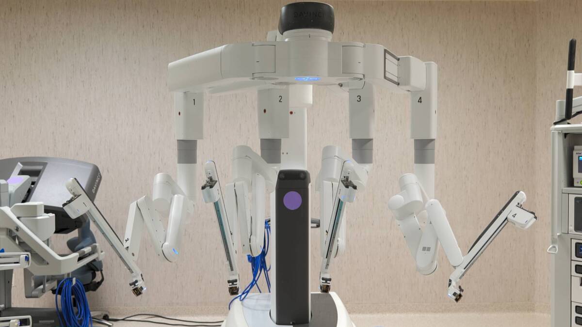 CHIRURGIA ROBOTICA: “L’AQUILA POLO D’ECCELLENZA CON NUOVO ‘DA VINCI'”