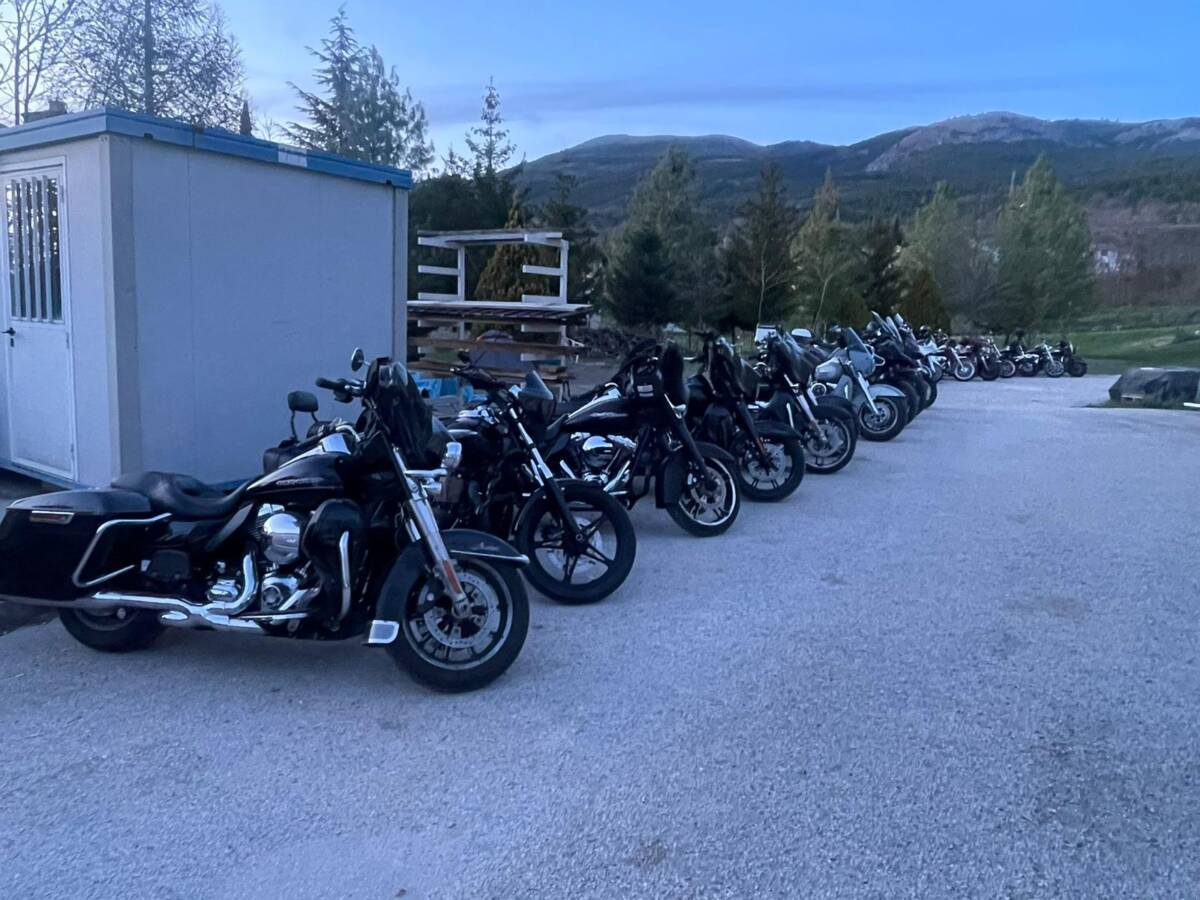 TERZO ANNIVERSARIO PER IL CLUB DI MOTOCICLISTI VETERANS MC ITALY, GRANDE FESTA A POGGIO PICENZE