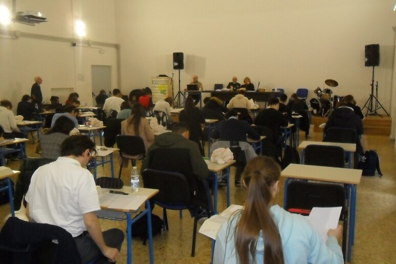 CERTAMEN OVIDIANUM: SFIDA A COLPI DI LATINO A SULMONA PER 40 STUDENTI DI LICEI ITALIANI E STRANIERI