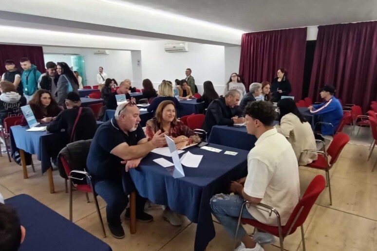 FORMAZIONE: CENFOP ILLUSTRA LE CRITICITA’ IN ABRUZZO E CHIEDE UN INCONTRO A MARSILIO