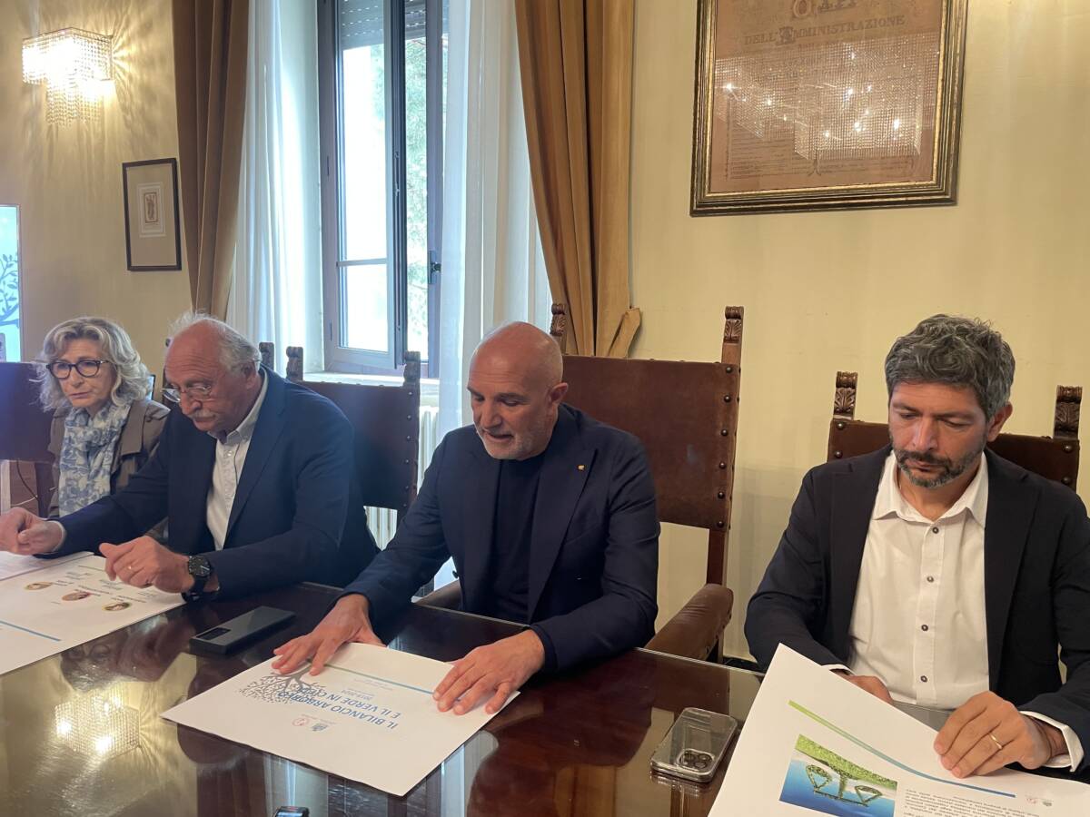 PESCARA: BILANCIO ARBOREO 2019-24, “IN CITTA’ PIU’ VERDE, MANUTENZIONE E INTERVENTI”