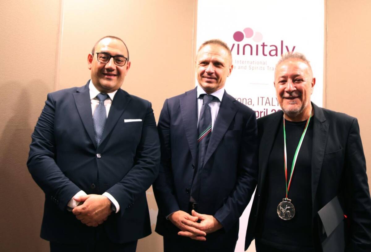 VINITALY: A RICCARDO IACOBONE IL PREMIO “ANGELO BETTI”