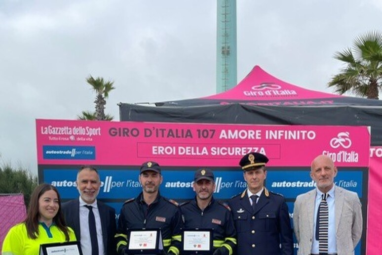 “EROI DELLA SICUREZZA” IN ABRUZZO: PREMIATI DUE AGENTI DELLA POLSTRADA E UNA OPERATRICE ASPI