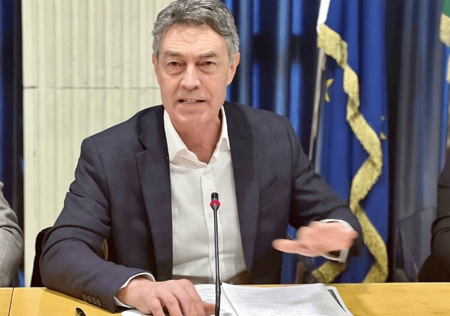 ASSUNZIONI DI DIRIGENTI ALLA ASL DELL’AQUILA: ARRIVA DIFFIDA DELL’UGL
