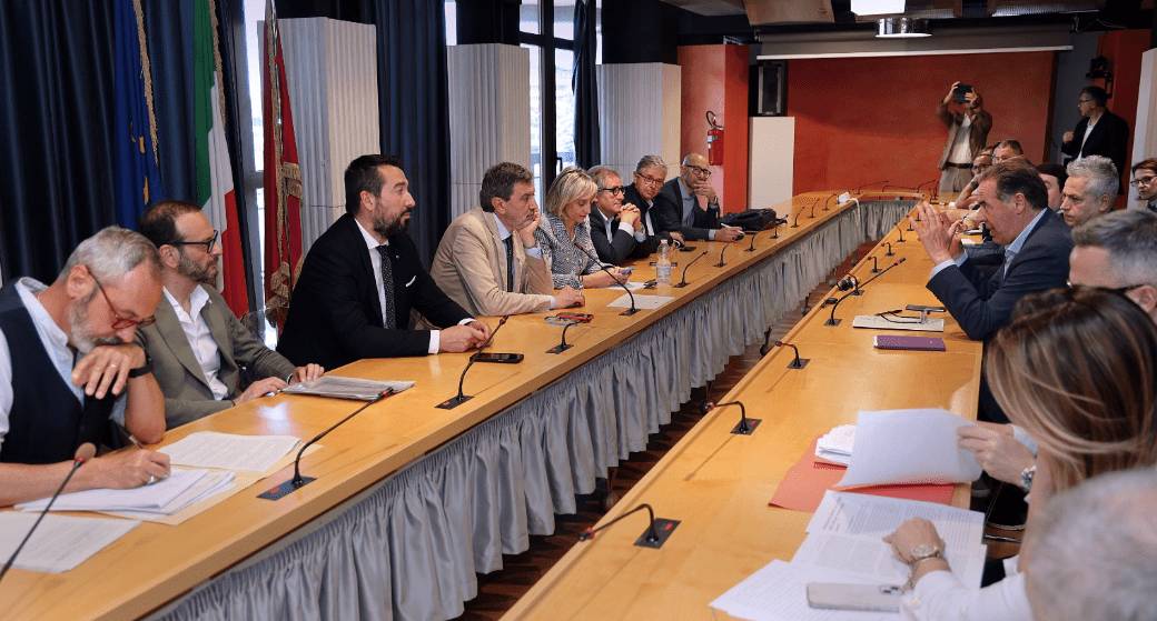 CONCESSIONI BALNEARI: NASCE COMITATO TECNICO REGIONE-ANCI-COMUNI