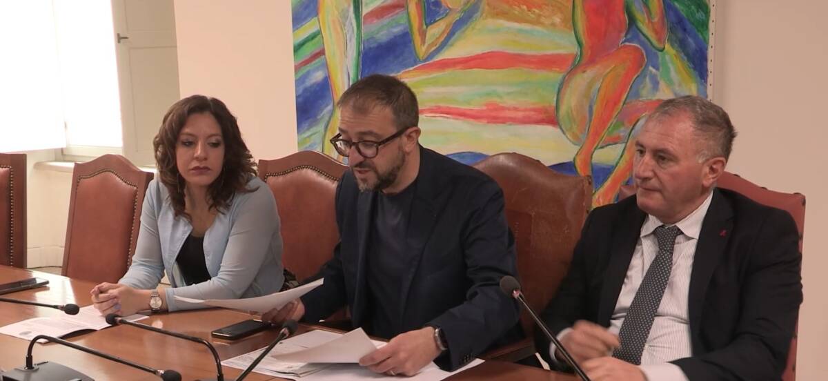 L’AQUILA: RICOSTRUZIONE SCUOLA DI PIANOLA E ROTATORIA, FIRMATO ACCORDO PROGRAMMA PROVINCIA-COMUNE