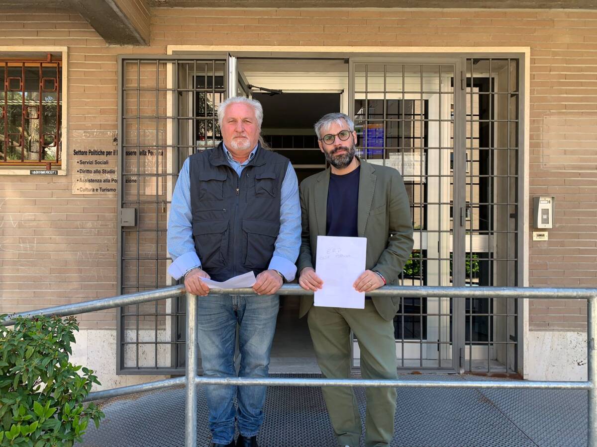 L’AQUILA: SERPETTI E ROMANO, “53 FAMIGLIE IN CERCA DI RISPOSTE SU BANDO CASE POPOLARI”
