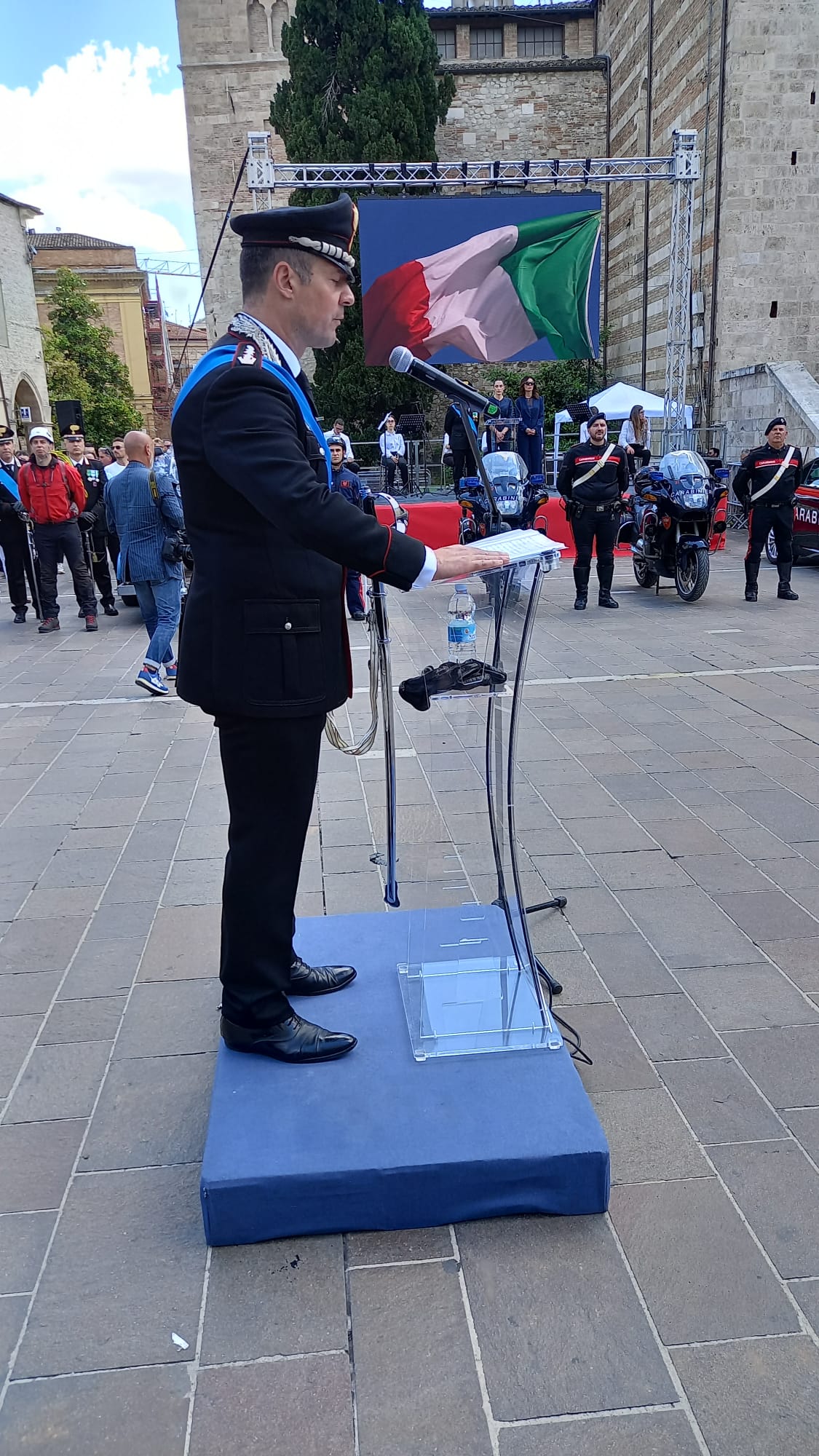 ANNIVERSARIO FONDAZIONE ARMA DEI CARABINIERI: SOLENNE CERIMONIA A TERAMO