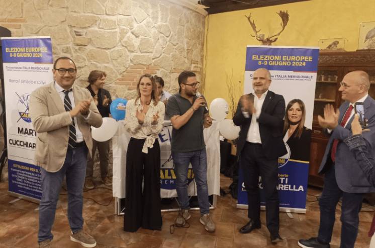 EUROPEE: CUCCHIARELLA CHIUDE CAMPAGNA A L’AQUILA. SALVINI, “CONTO SU ABRUZZESI PER GRANDE RISULTATO”