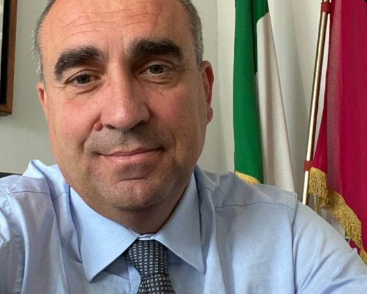 REGIONE: SOLFANELLI, CAPO GABINETTO COME ESTERNO,<BR>CONSULENTE FORMEZ CON POTERI APICALI, POLEMICHE
