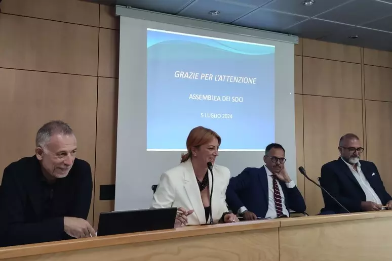 RUZZO RETI TERAMO: ASSEMBLEA DEI SOCI APPROVA IL BILANCIO 2023 IN UTILE