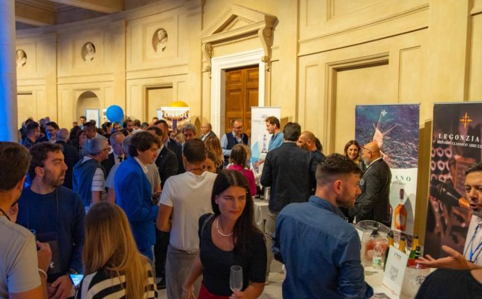 TORNA ABRUZZO IN BOLLA: IL MONDO DEGLI SPUMANTI PROTAGONISTA IL 13 SETTEMBRE A L’AQUILA
