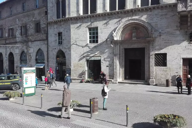 PESCARESE BLOCCATO A NIZZA  DOPO CONDANNA PER BANCAROTTA: ERA SCAPPATO IN CANADA