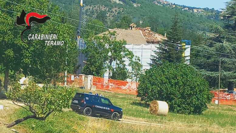 CIVITELLA DEL TRONTO: TROVATI 20 CANDELOTTI DI ESPLOSIVO IN UN EDIFICIO. ARRIVANO GLI ARTIFICIERI