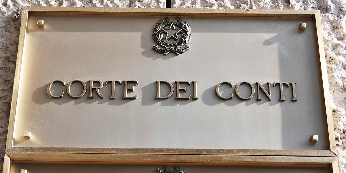 L’AQUILA: SPINTA PER FAR ASSUMERE UNA PARENTE, EX DIRIGENTE  COMUNALE CONDANNATA A RISARCIRE