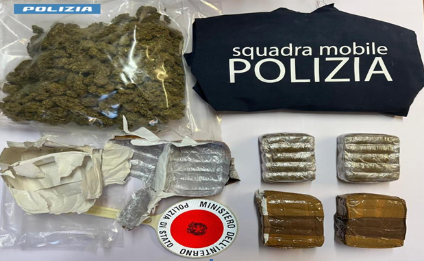 AVEVA OLTRE 2 CHILI DI DROGA IN MACCHINA: ARRESTATO UN 28ENNE DALLA POLIZIA A PESCARA