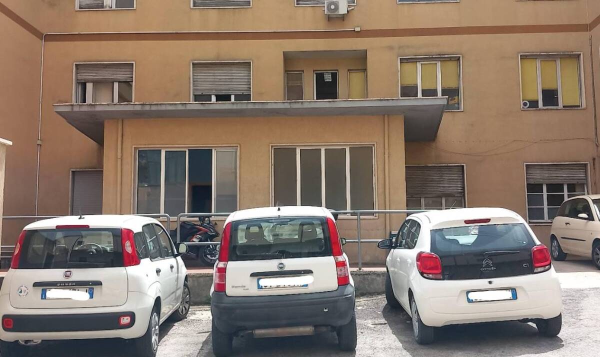FURTO NELLE SEDI DELLA ASL DI CHIETI: RUBATA ANCHE UN’AUTO