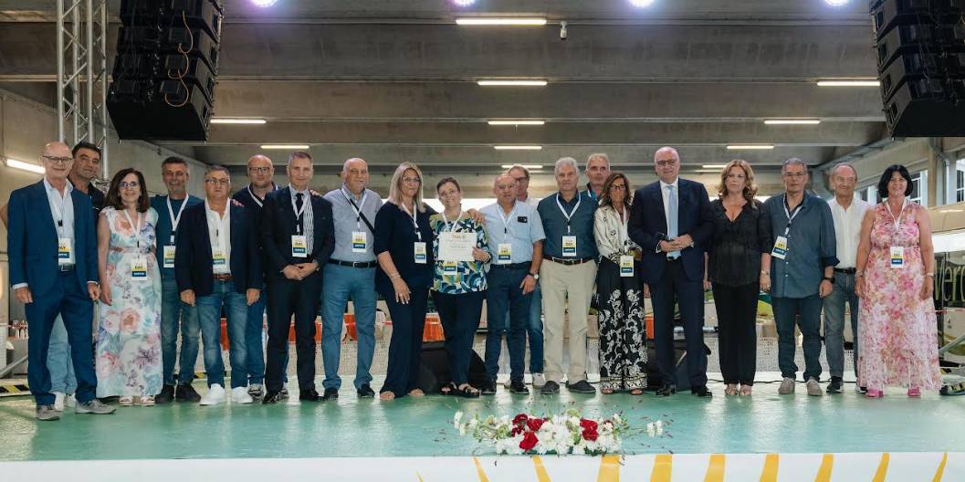 TUA DAY: “DIPENDENTI PROTAGONISTI”, CONSEGNATI RICONOSCIMENTI ALLA CARRIERA