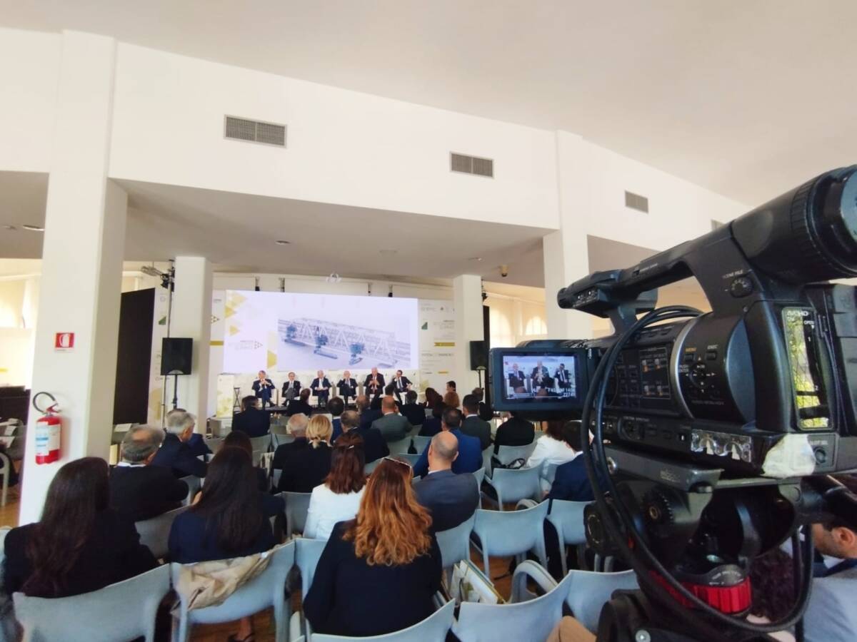 ABRUZZO ECONOMY SUMMIT: MAGNACCA, “CRUCIALI SFIDE SU TRANSIZIONE ECOLOGICA E TECNOLOGICA”