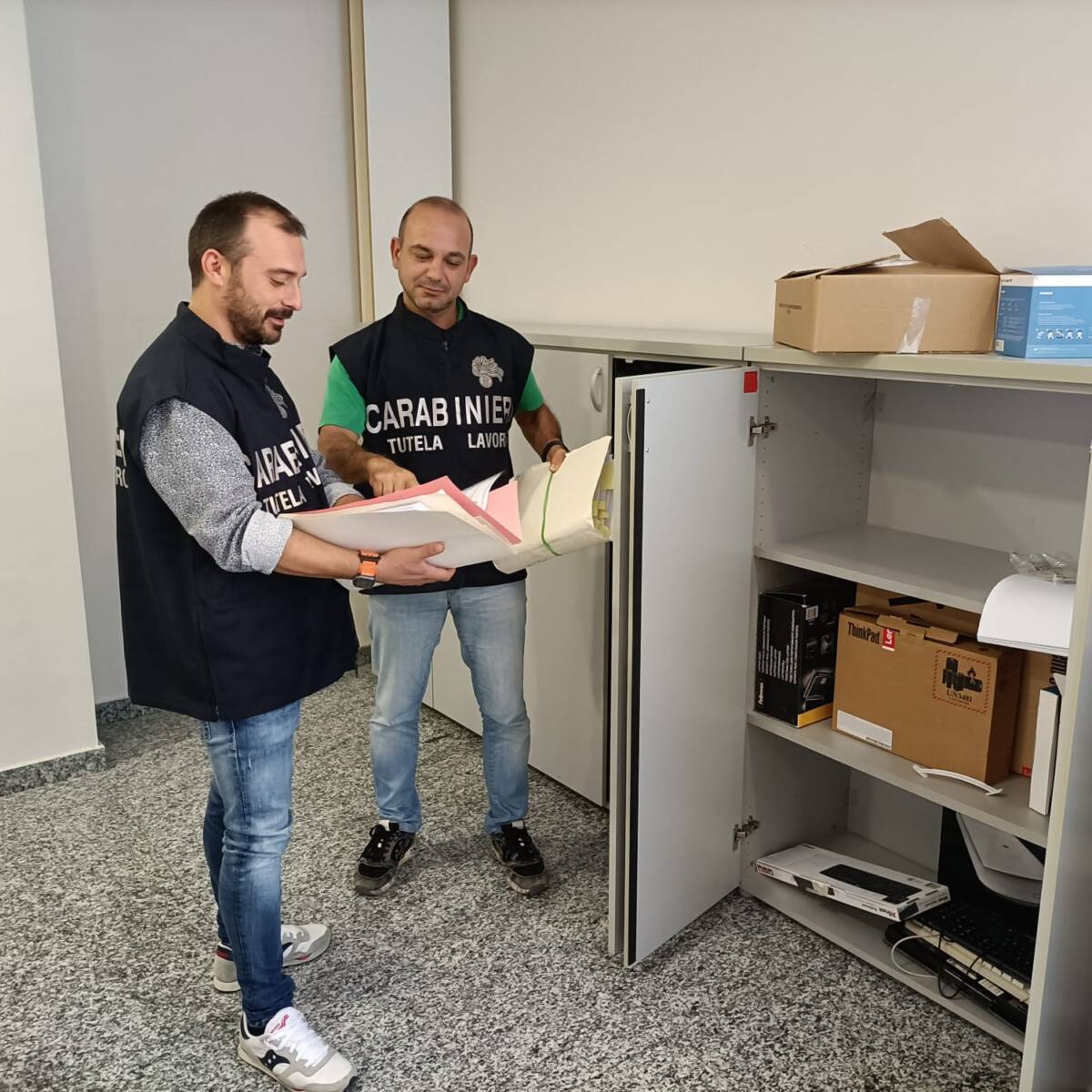 TERAMO: RILASCIO  ATTESTATI  SU SICUREZZA LAVORO E CERTIFICATI MEDICI ARTEFATTI, DITTA NEI GUAI