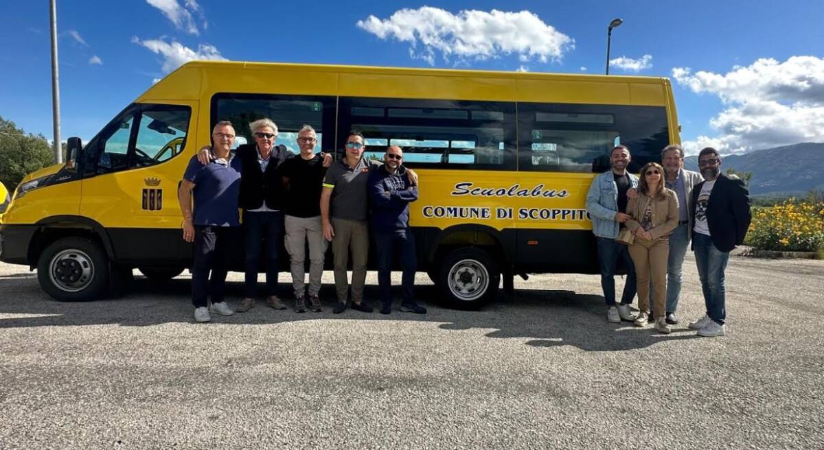 SCOPPITO, ECCO IL NUOVO SCUOLABUS. SINDACO LOMBARDI, “RISULTATO POSITIVO PER IL NOSTRO COMUNE”