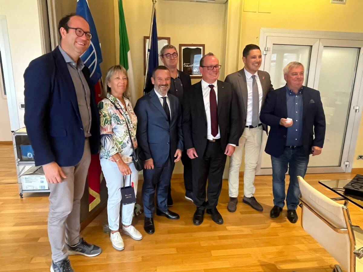 DELEGAZIONE FRANCESE RICEVUTA IN REGIONE A PESCARA DAL PRESIDENTE SOSPIRI