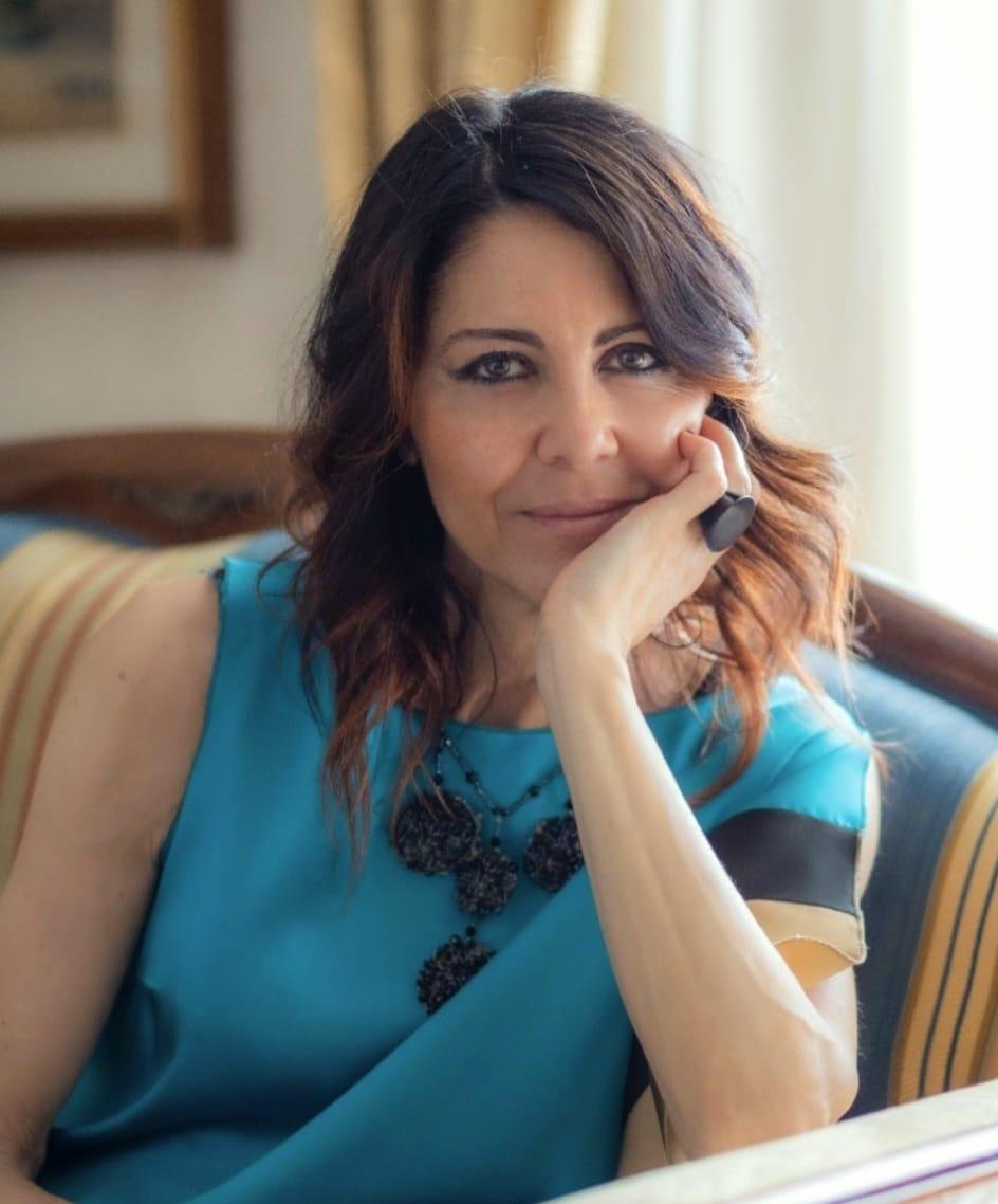 “IL LATO NASCOSTO DELLE STORIE”: ESCE IL NUOVO LIBRO DI ROBERTA DI PASCASIO