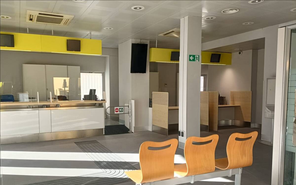POSTE ITALIANE: SALGONO A 284 GLI UFFICI ABRUZZESI CON I SERVIZI ANAGRAFICI A SPORTELLO