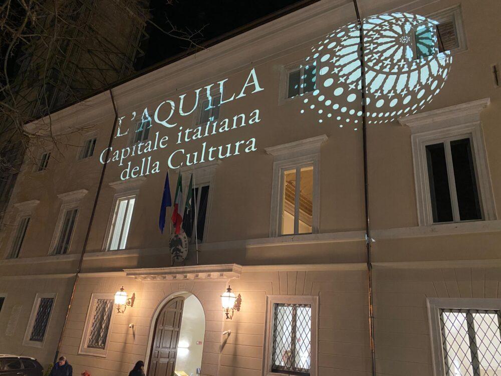 L’AQUILA CAPITALE DELLA CULTURA 2026: INTERVISTA AL SINDACO BIONDI, LA DIRETTA