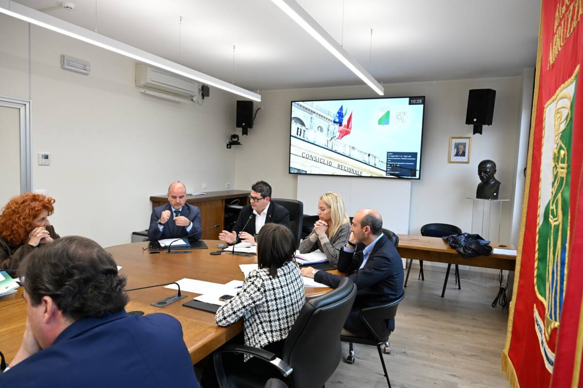 COMMISSIONE VIGILANZA: EMERGENZA IDRICA E PRESUNTA INCOMPATIBILITA’ AMMINISTRATORE ABRUZZO PROGETTI