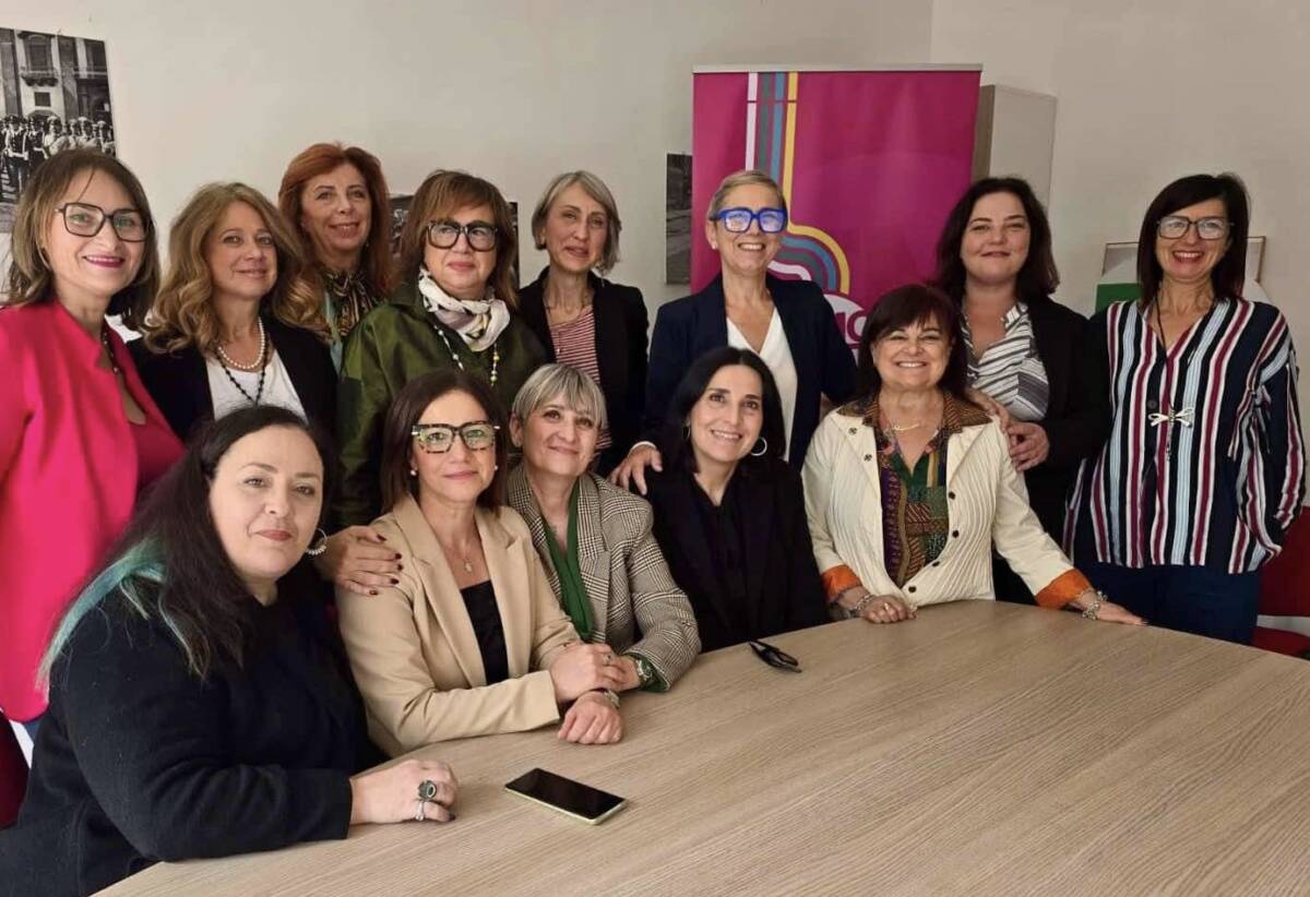 SCRITTE OFFENSIVE ALLA SINDACA DI CAGNANO: VICINANZA ANCHE DA DONNE DEMOCRATICHE E PD AQUILANO