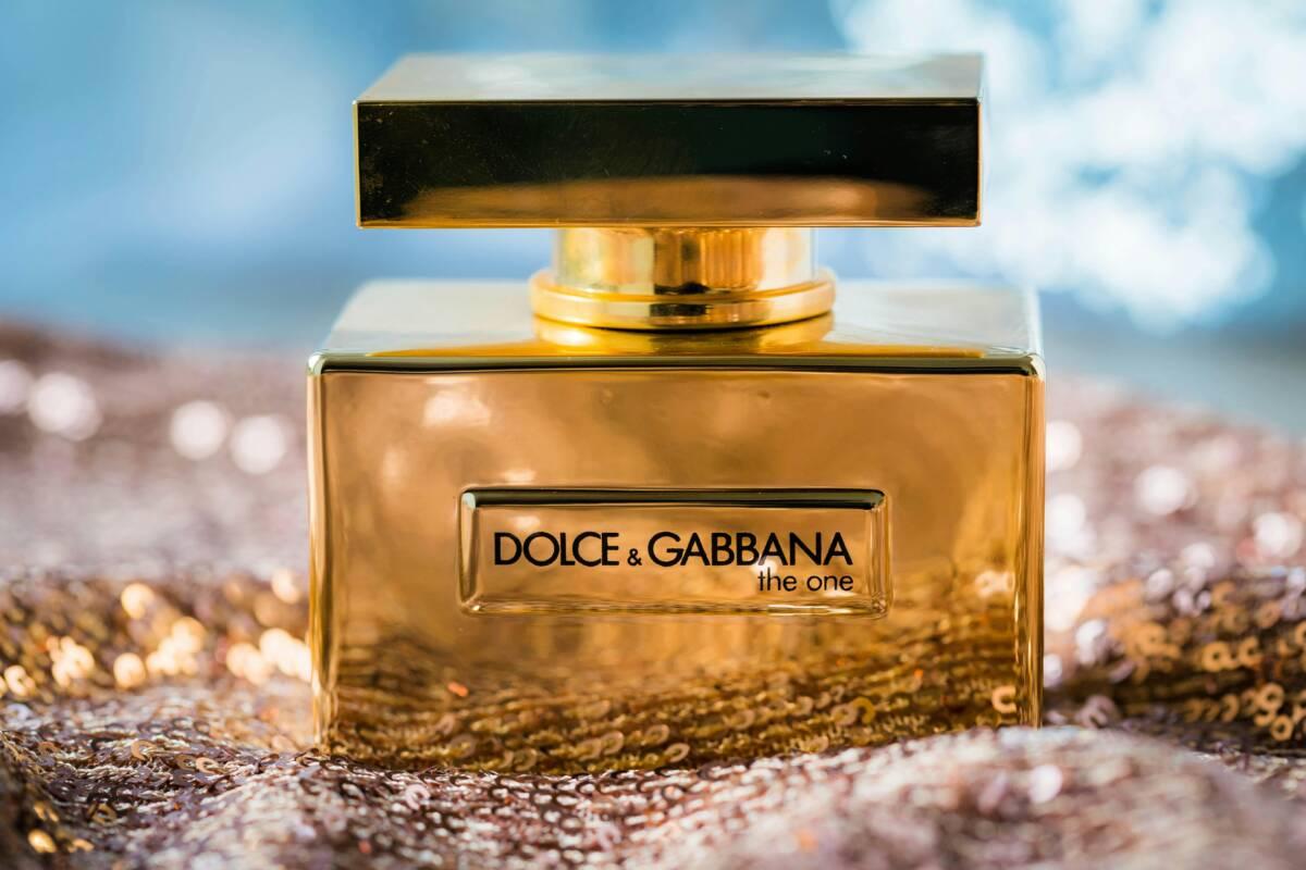 DOLCE & GABBANA: DA OLTRE TRE DECENNI DEFINISCE LA MODA DI LUSSO ITALIANA