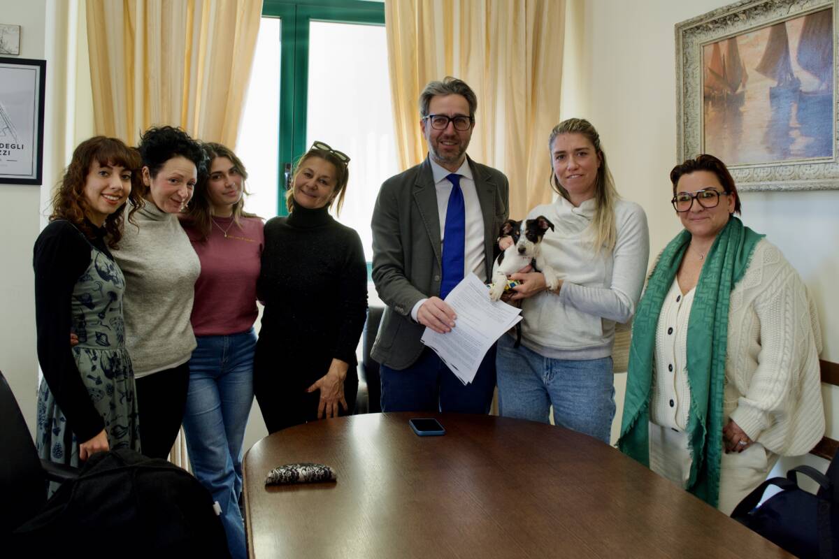 OK A CONVENZIONE TRA COMUNE DI ROSETO E ASSOCIAZIONE VOLONTARIATO “QUA LA ZAMPA”