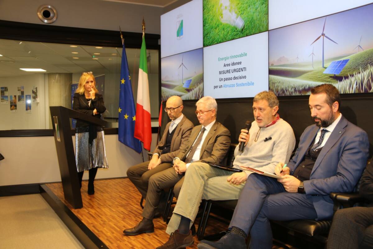AREE IDONEE FONTI RINNOVABILI: MARSILIO, “ABRUZZO PRIMO A DOTARSI DI NORMA INNOVATIVA”