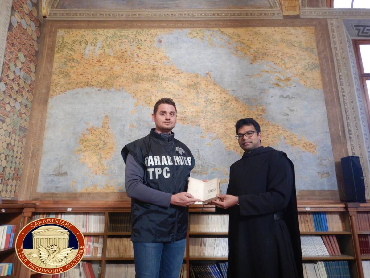 L’AQUILA: RECUPERATI DAI CARABINIERI 23 LIBRI ANTICHI TRAFUGATI DA SCUOLE, CHIESE ED ENTI RELIGIOSI