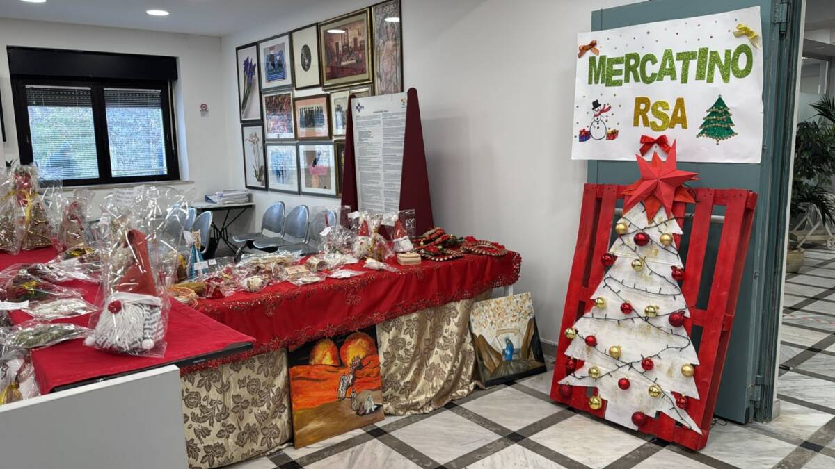 RSA INI CANISTRO: TORNA IL TRADIZIONALE MERCATINO DI NATALE CON LE OPERE REALIZZATE DAGLI OSPITI