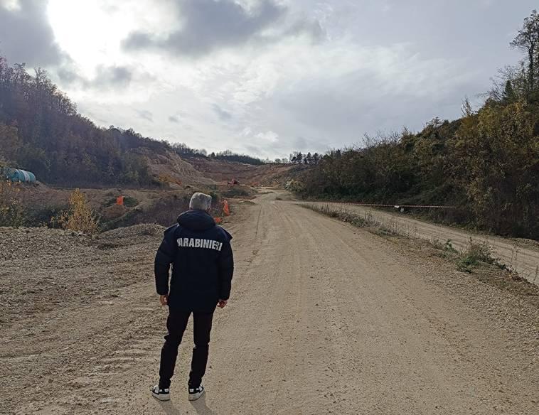 LETTOMANOPPELLO: ESTESIONE IN ZONE NON AUTORIZZATE AI CONFINI PARCO, SEQUESTRATA CAVA  DI 22 ETTARI