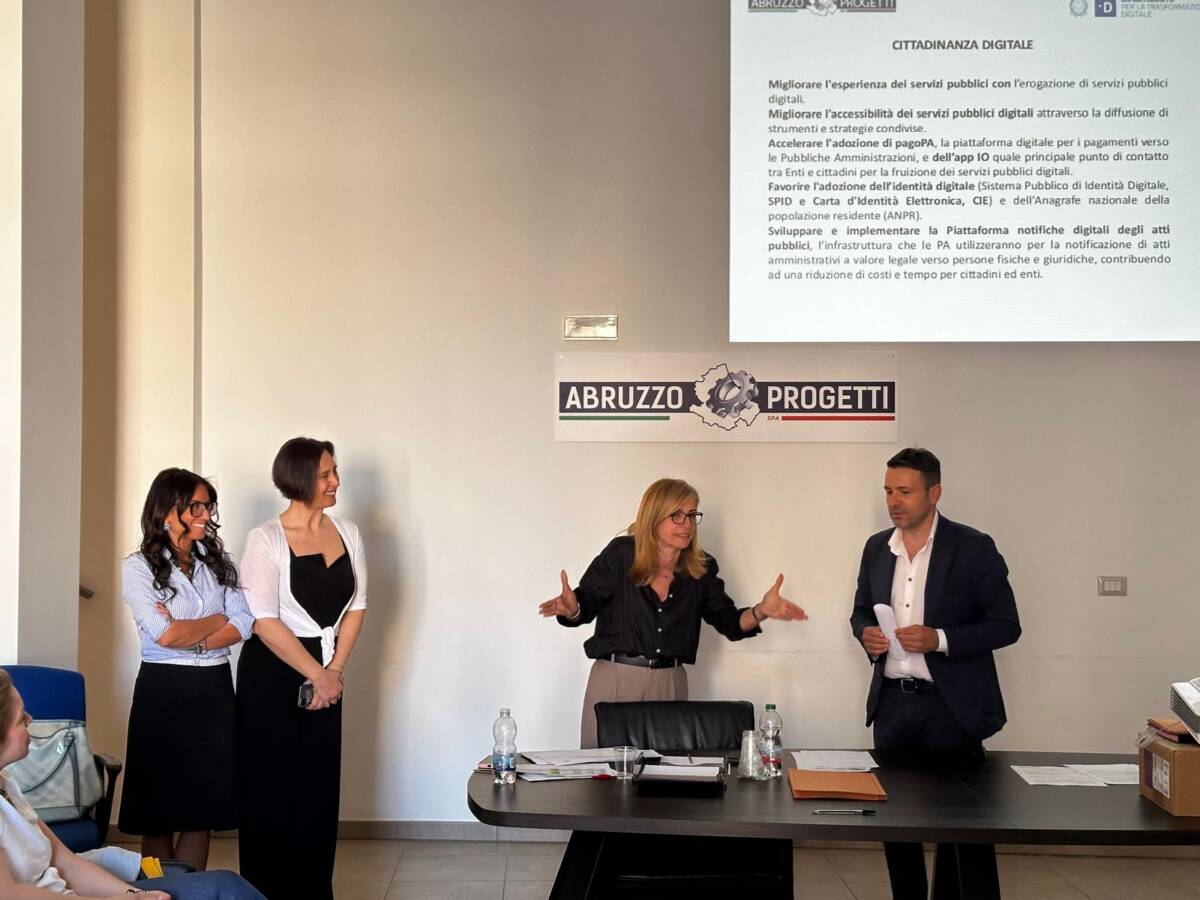 ABRUZZO PROGETTI: PUNTI DIGITALI FACILI, SUPERATI 11MILA UTENTI, “VERSO TRAGUARDO 14.600 ENTRO 2024”
