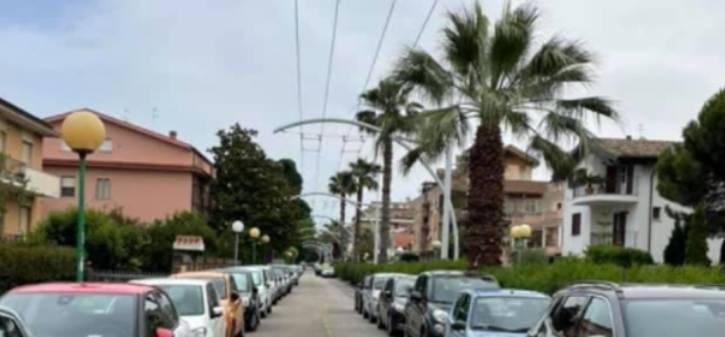 PESCARA: GD, “PARCHEGGIO SU STRADA PARCO SCELTA EMERGENZIALE, SERVONO SOLUZIONI STRUTTURALI”