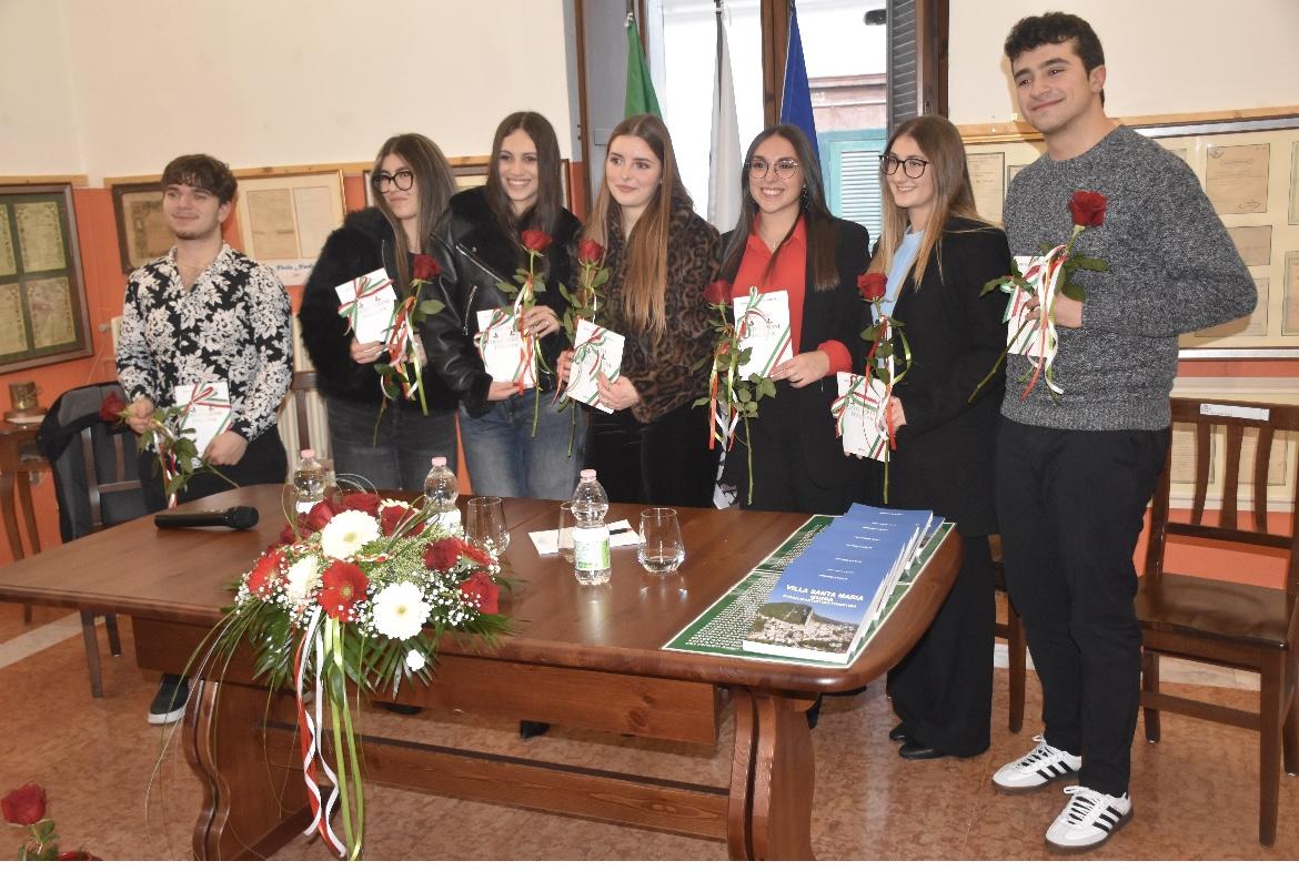 VILLA SANTA MARIA: BATTESIMO CIVICO E DONO DELLA COSTITUZIONE PER I NEO MAGGIORENNI