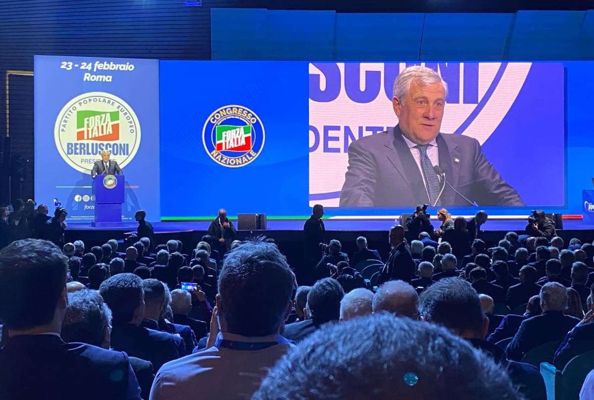 “AZZURRI IN VETTA”: FI ANNUNCIA UFFICIALMENTE EVENTO,  TRA GAFFE E NOTE STAMPA PER POCHI ELETTI