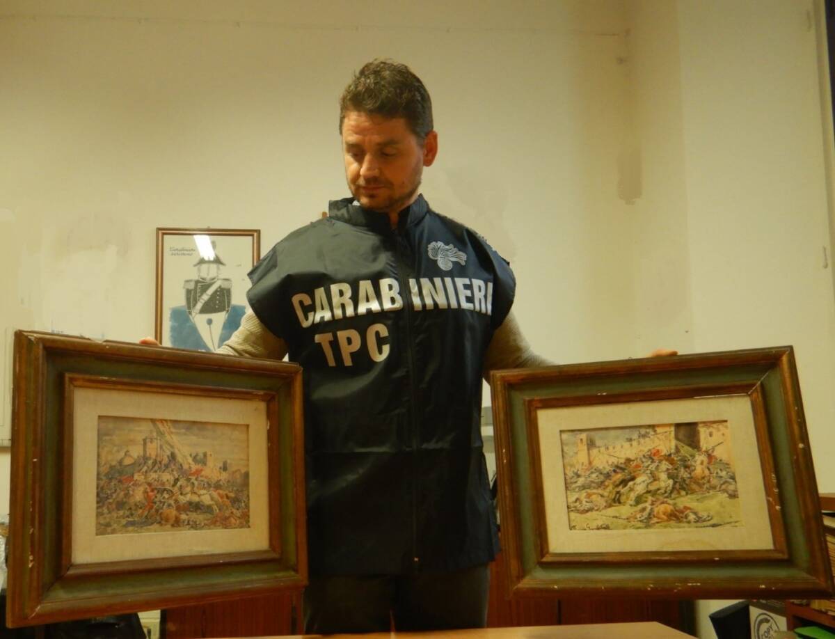 DUE DIPINTI RUBATI RITROVATI NELLO STAND DI UN RIVENDITORE A TERAMO: IL RECUPERO A 6 ANNI DAL FURTO