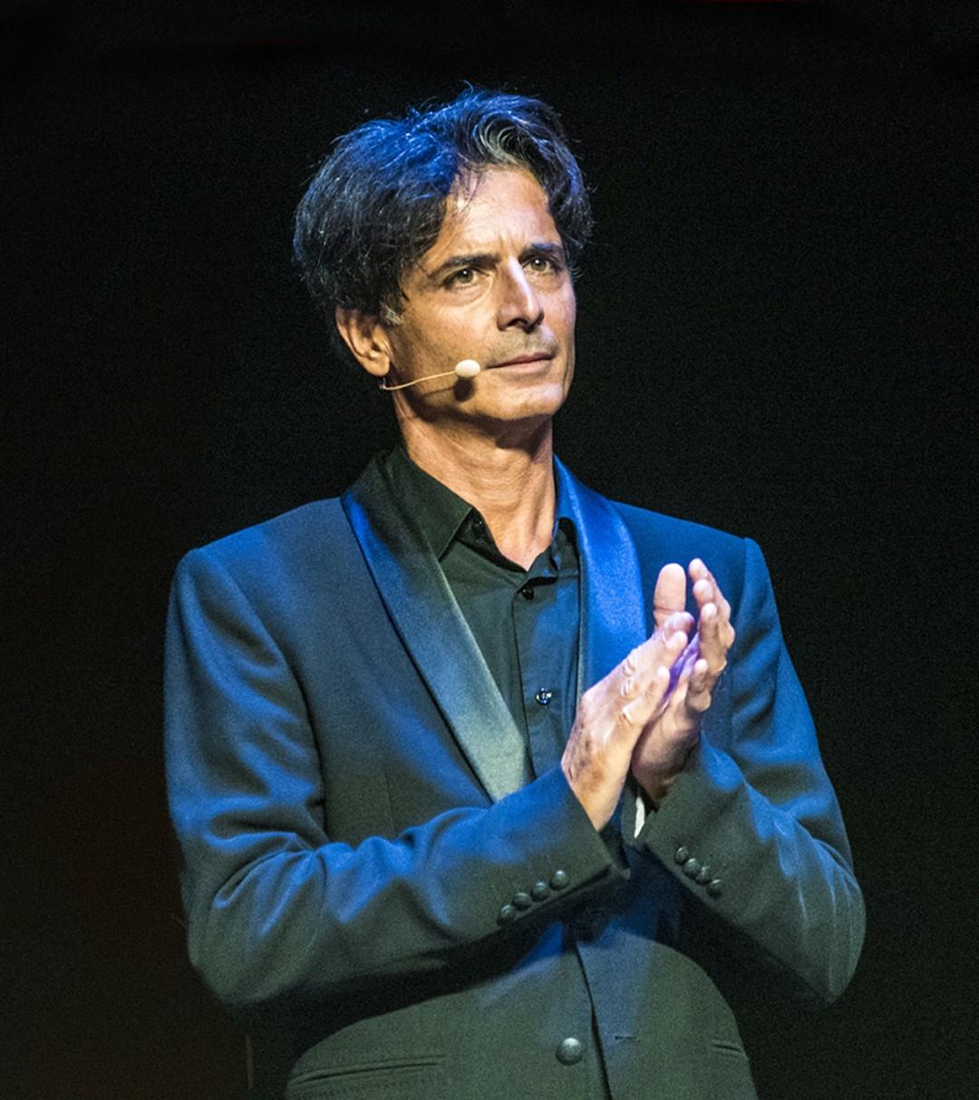 VACRI: CITTADINANZA ONORARIA AL MUSICISTA E REGISTA DAVIDE CAVUTI. CERIMONIA IL 3 FEBBRAIO