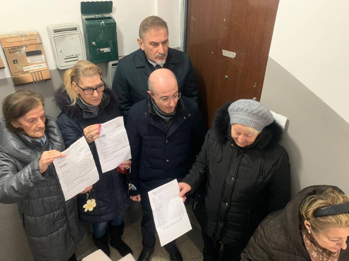 PESCARA: CASE POPOLARI VIA RIGOPIANO, BOLLETTE DELL’ACQUA MONSTRE, DEGRADO E SPACCIO DI DROGA