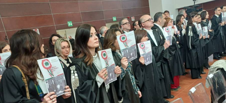 ANNO GIUDIZIARIO L’AQUILA: PROTESTA DEI MAGISTRATI, “RISCHIO SOTTOMISSIONE PM AD ESECUTIVO”