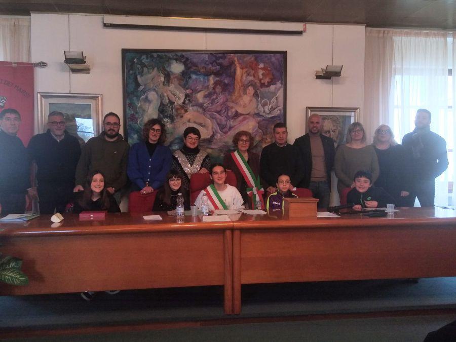 LUCO DEI MARSI: RINNOVATO IL CONSIGLIO COMUNALE DEI RAGAZZI CON NOMINA SINDACO E ASSESSORI