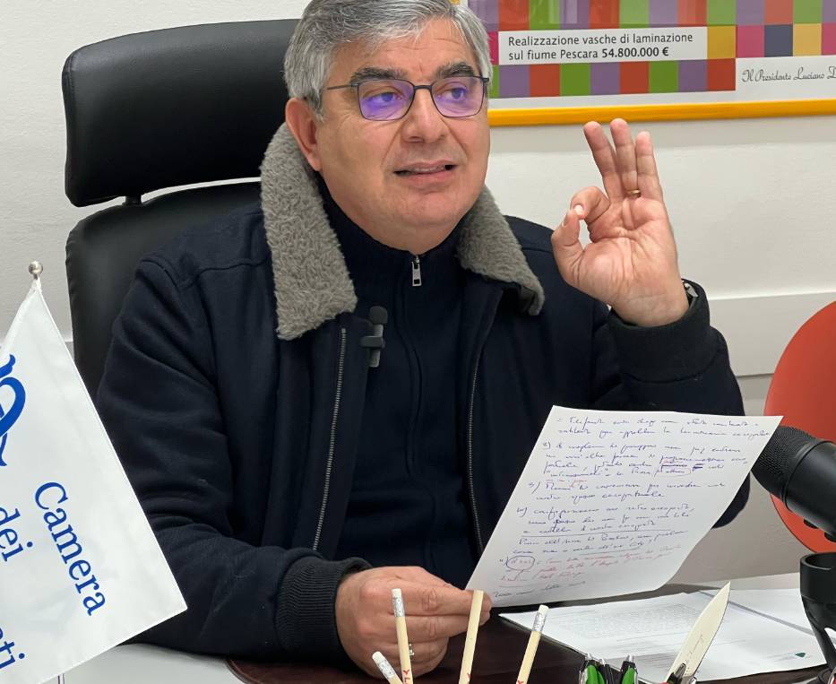 AEROPORTO D’ABRUZZO: D’ALFONSO SCRIVE A FRACCASTORO, “DIVENTI HUB EUROREGIONE ADRIATICA-IONICA”