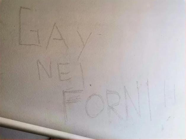 SCRITTE OMOFOBE ALL’UNIVERSITA’ DELL’AQUILA: BIONDI, “ATTO SPREGEVOLE”