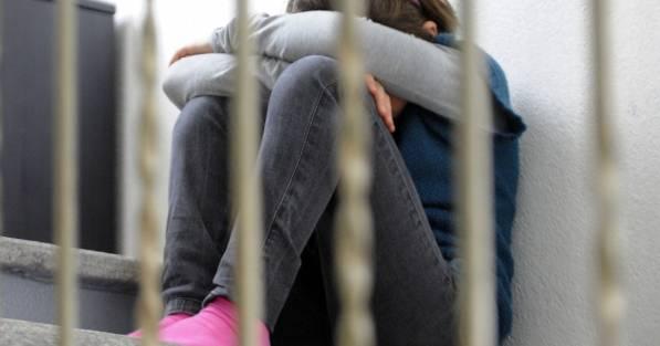 ABUSI SU DODICENNE: CONDANNATI LA MADRE E IL COMPAGNO A PESCARA